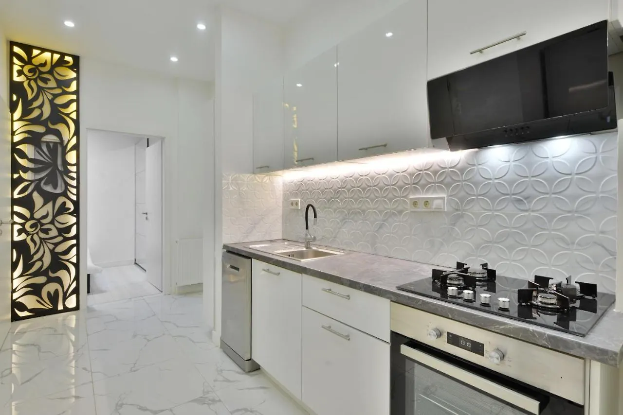 بودابست Central Apartment On Kis Diofa/2 0*,